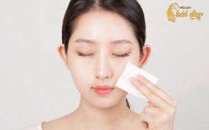 Sử dụng nước hoa hông - Làm sạch và cân bằng da