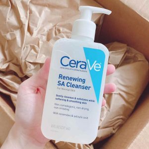 Sữa rửa mặt CeraVe Renewing SA Cleanser (màu xanh lam nhat) cho da mụn, da dầu.