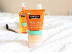 Neutrogena Visibly Clear Spot Proofing Smoothing Scrub (cam)